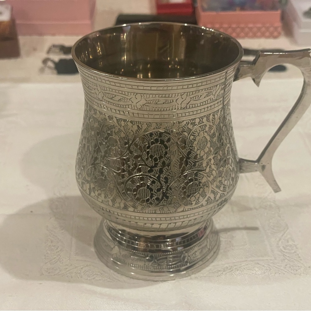 ✨ Vintage Engraved Silver-Plated Mug | Luxe Home Accent ✨